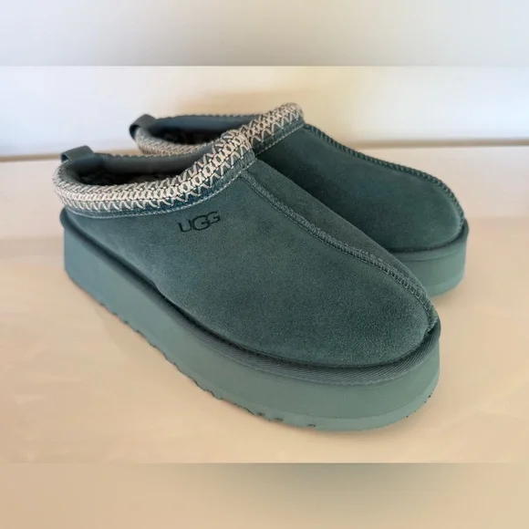 NWOB UGG ® Women's Taz II Platform Suede Slipper Mules Shoes, 9, green - Picture 7 of 7
